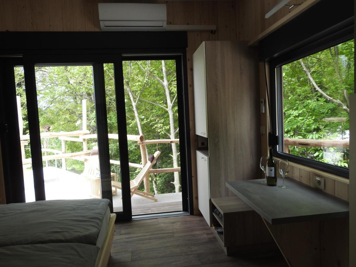Pocitniski Hisici - Small Holiday Houses Ajdovščina 외부 사진